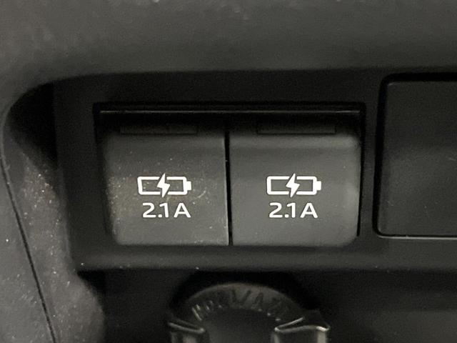 ヴォクシー ＺＳ　煌ＩＩＩ　後期　ＢＩＧ－Ｘ９インチナビ　後席モニター　バックカメラ　両側電動スライド　ＥＴＣ　ドラレコ　フルセグ　Ｂｌｕｅｔｏｏｔｈ　ハーフレザーシート　コーナーセンサー　ＬＥＤヘッド　スマートキー（47枚目）