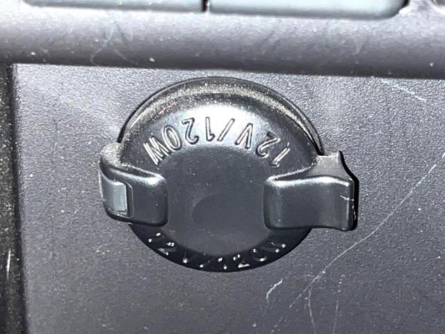 ヴォクシー ＺＳ　煌ＩＩＩ　後期　ＢＩＧ－Ｘ９インチナビ　後席モニター　バックカメラ　両側電動スライド　ＥＴＣ　ドラレコ　フルセグ　Ｂｌｕｅｔｏｏｔｈ　ハーフレザーシート　コーナーセンサー　ＬＥＤヘッド　スマートキー（48枚目）