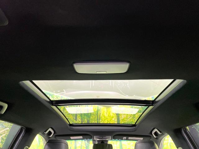 ハリアー プレミアム　ムーンルーフ　純正９インチナビ　バックカメラ　衝突軽減　レーダークルーズ　ハーフレザー　電動リアゲート　パワーシート　電子パーキング　ドラレコ　フルセグ　ＥＴＣ　Ｂｌｕｅｔｏｏｔｈ　ＬＥＤヘッド（3枚目）