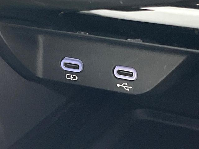 アルファードハイブリッド Ｚ　サンルーフ　ユニバーサルステップ　シグネチャーイルミブレード　純正１４インチナビ　全周囲カメラ　両側電動スライド　ＢＳＭ　衝突軽減　レーダークルーズ（52枚目）