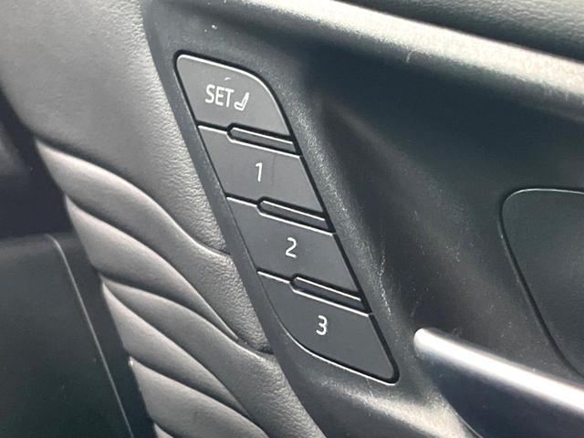 アルファードハイブリッド Ｚ　サンルーフ　ユニバーサルステップ　シグネチャーイルミブレード　純正１４インチナビ　全周囲カメラ　両側電動スライド　ＢＳＭ　衝突軽減　レーダークルーズ（70枚目）