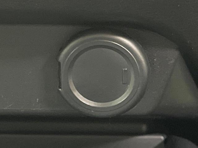 ノート Ｓ　ナビ　バックカメラ　衝突軽減　コーナーセンサー　ＥＴＣ　Ｂｌｕｅｔｏｏｔｈ　スマートキー　電子パーキング　オートエアコン　オートライト　電動格納ミラー（41枚目）