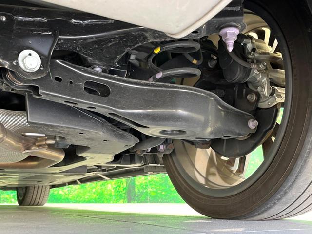 プリウス Ｚ　モデリスタエアロ　シグネチャーイルミ　純正１２インチナビ　全周囲カメラ　衝突軽減　レーダークルーズ　パワーシート　パワーバックドア　ステアリングヒーター（29枚目）