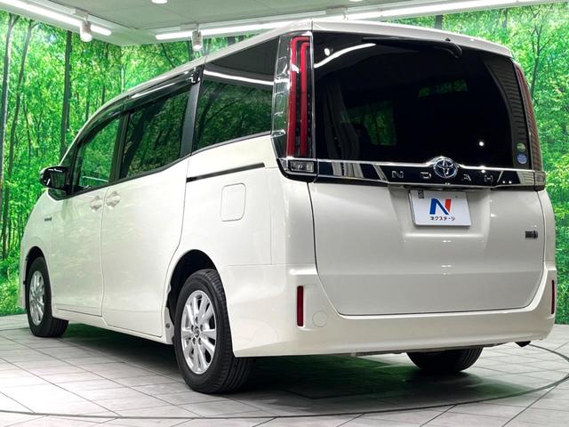ノア ハイブリッドＧ　純正９インチナビ　両側電動　バックカメラ　禁煙車　ドラレコ　ＥＴＣ　ＬＥＤヘッド　衝突軽減　フルセグ　Ｂｌｕｅｔｏｏｔｈ　オートエアコン　オートハイビーム（25枚目）