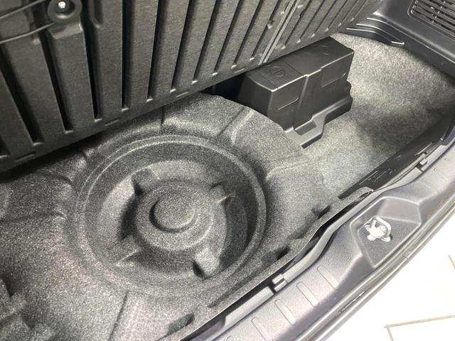 ノア ハイブリッドＧ　純正９インチナビ　両側電動　バックカメラ　禁煙車　ドラレコ　ＥＴＣ　ＬＥＤヘッド　衝突軽減　フルセグ　Ｂｌｕｅｔｏｏｔｈ　オートエアコン　オートハイビーム（30枚目）