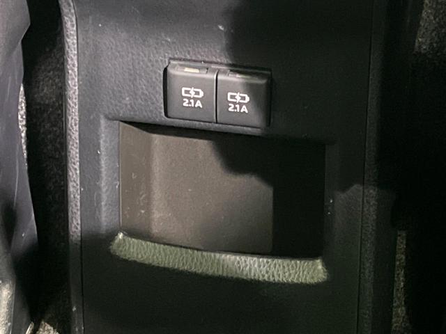 ノア ハイブリッドＧ　純正９インチナビ　両側電動　バックカメラ　禁煙車　ドラレコ　ＥＴＣ　ＬＥＤヘッド　衝突軽減　フルセグ　Ｂｌｕｅｔｏｏｔｈ　オートエアコン　オートハイビーム（34枚目）