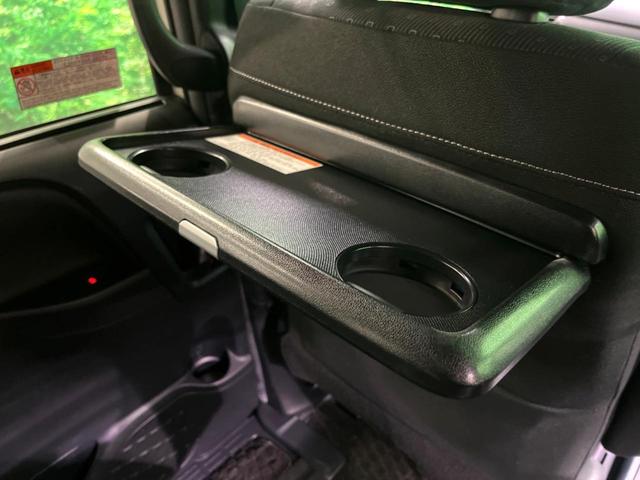 ノア ハイブリッドＧ　純正９インチナビ　両側電動　バックカメラ　禁煙車　ドラレコ　ＥＴＣ　ＬＥＤヘッド　衝突軽減　フルセグ　Ｂｌｕｅｔｏｏｔｈ　オートエアコン　オートハイビーム（37枚目）