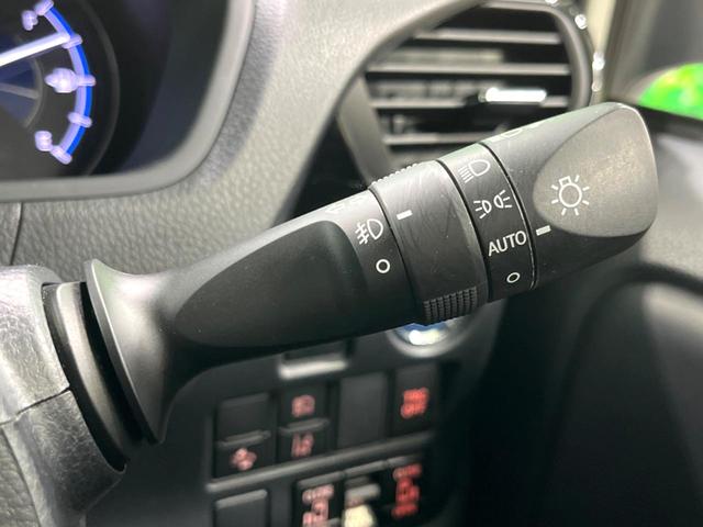 ノア ハイブリッドＧ　純正９インチナビ　両側電動　バックカメラ　禁煙車　ドラレコ　ＥＴＣ　ＬＥＤヘッド　衝突軽減　フルセグ　Ｂｌｕｅｔｏｏｔｈ　オートエアコン　オートハイビーム（56枚目）