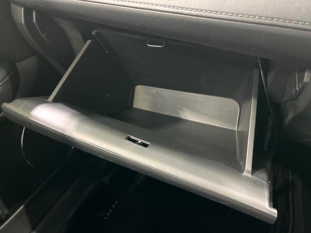 ヴェゼル ハイブリッドＸ・ホンダセンシング　後期　純正８インチナビ　バックカメラ　衝突軽減　レーダークルーズ　ＥＴＣ　ドラレコ　ＬＥＤヘッド　電子パーキング　スマートキー　オートエアコン　純正１６インチアルミホイール（42枚目）