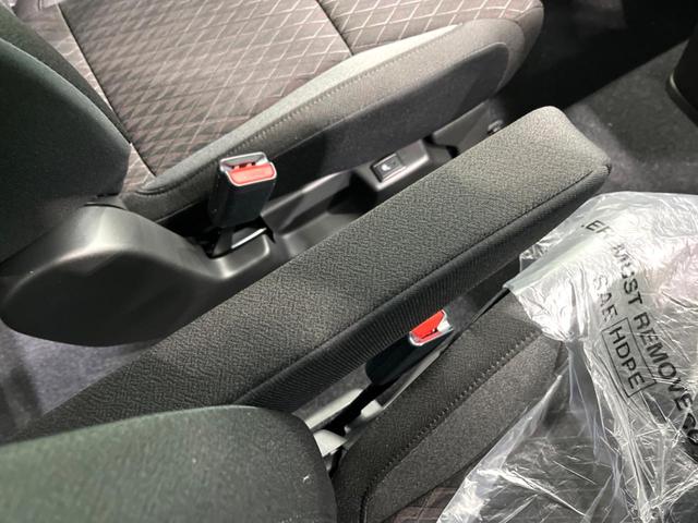 ソリオバンディット ハイブリッドＭＶ　登録済未使用車　両側電動ドア　全周囲カメラ　衝突被害軽減システム　レーダークルーズ　コーナーセンサー　スマートキー　ＬＥＤヘッド　純正１５インチアルミ（64枚目）