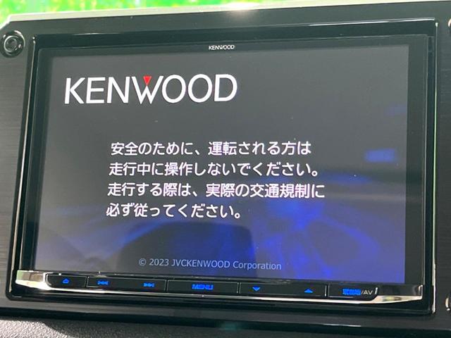 ジムニー ＸＣ　ＭＴ車　８インチナビ　バックカメラ　ＥＴＣ　４ＷＤ　衝突軽減　スマートキー　ＬＥＤヘッド　クルーズコントロール　シートヒーター　オートエアコン（3枚目）