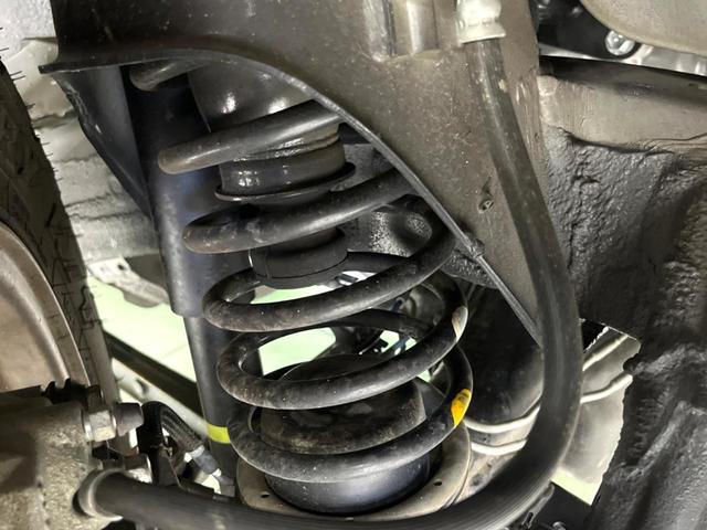 ジムニー ＸＣ　ＭＴ車　８インチナビ　バックカメラ　ＥＴＣ　４ＷＤ　衝突軽減　スマートキー　ＬＥＤヘッド　クルーズコントロール　シートヒーター　オートエアコン（20枚目）