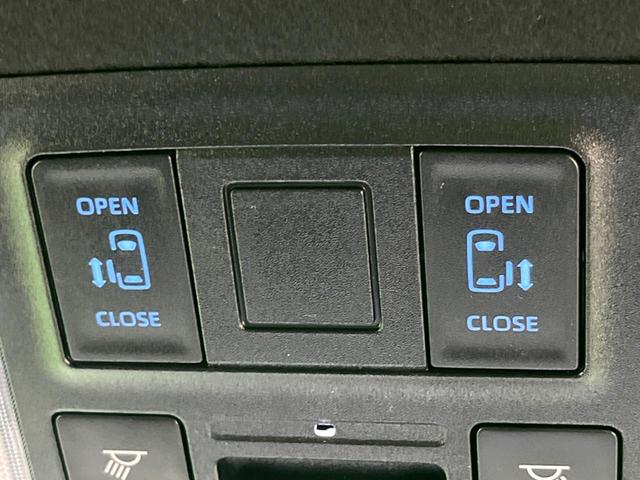 ヴォクシー Ｓ－Ｚ　７人　純正１０インチナビ　後席モニター　両側電動スライドドア　バックカメラ　ＥＴＣ　衝突軽減　レーダークルーズ　シートヒーター　電子パーキング　ＬＥＤヘッド　スマートキー（6枚目）