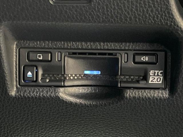 ヴォクシー Ｓ－Ｚ　７人　純正１０インチナビ　後席モニター　両側電動スライドドア　バックカメラ　ＥＴＣ　衝突軽減　レーダークルーズ　シートヒーター　電子パーキング　ＬＥＤヘッド　スマートキー（7枚目）