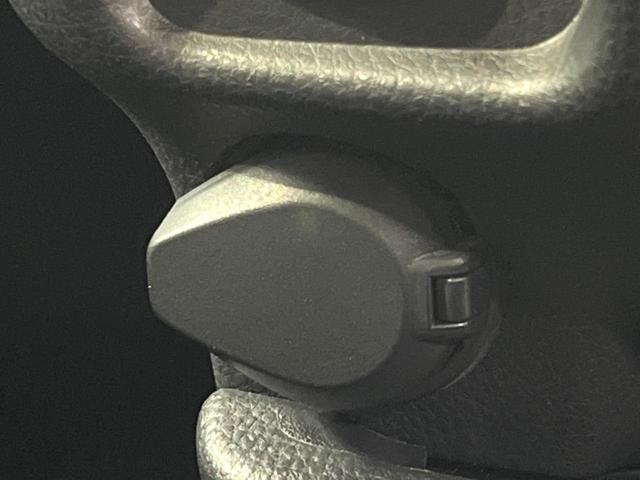 ヴォクシー Ｓ－Ｚ　７人　純正１０インチナビ　後席モニター　両側電動スライドドア　バックカメラ　ＥＴＣ　衝突軽減　レーダークルーズ　シートヒーター　電子パーキング　ＬＥＤヘッド　スマートキー（50枚目）