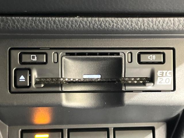 プリウス Ｚ　モデリスタエアロ　シグネチャーイルミ　１９インチモデリスタアルミホイール　純正１２インチナビ　全周囲カメラ　ＡＣ１００Ｖ　衝突軽減　レーダークルーズ　レザー調シート　　パワーシート　パワーバックドア（7枚目）