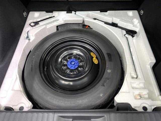 プリウス Ｚ　モデリスタエアロ　シグネチャーイルミ　１９インチモデリスタアルミホイール　純正１２インチナビ　全周囲カメラ　ＡＣ１００Ｖ　衝突軽減　レーダークルーズ　レザー調シート　　パワーシート　パワーバックドア（31枚目）