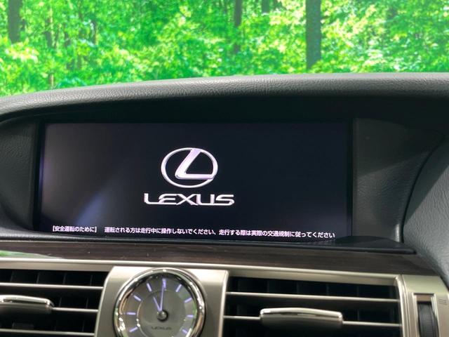 �y�����i�r�z�l�C�̏����i�r�𑕔����Ă���܂��B�i�r�̎g���₷���͂������A�I�[�f�B�I�@�\���[���I�L�����v�◷�s�͂������A�ʋ΂┃�����ȂǕ��i�̃h���C�u���y�����Ȃ�͂���