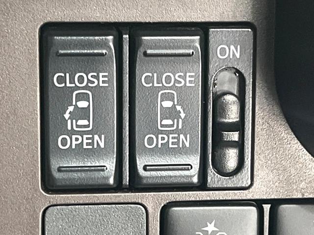 ルーミー Ｇ　コージーエディション　禁煙車　ＳＤナビ　両側電動スライド　バックカメラ　衝突軽減　ドラレコ　ＥＴＣ　シートヒーター　スマートキー　ＬＥＤヘッド　クルコン　純正１４インチＡＷ　オートライト／エアコン（7枚目）