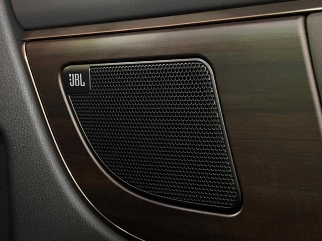 �y�i�a�k�T�E���h�V�X�e���z���[�J�[�I�v�V�����̍��i�ʃT�E���h�V�X�e���𓋍ځB��p�̃`���[�j���O���{���ꂽ�召�l�X�ȃX�s�[�J�[����ǎ��ȃT�E���h���t�ł��A�Տꊴ���ӂ�鉹����Ԃ����o���܂��B