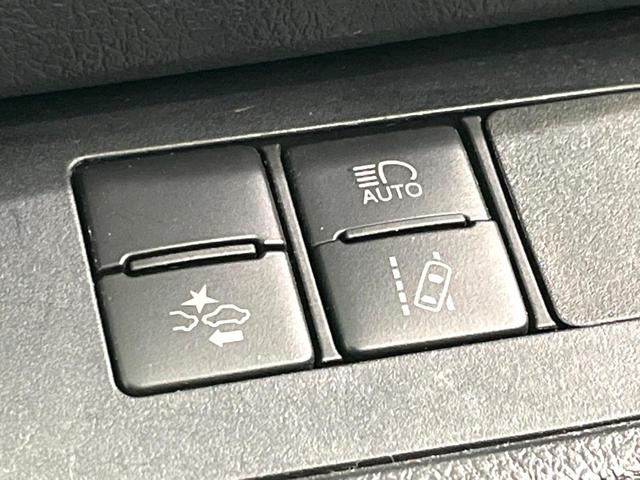 シエンタ ハイブリッドＧ　クエロ　禁煙　ＢＩＧーＸ９インチナビ　両側電動スライド　ＯＰ１６インチアルミホイール　バックカメラ　衝突軽減　ハーフレザーシート　コーナーセンサー　スマートキー　ＬＥＤヘッド　ＥＴＣ（40枚目）