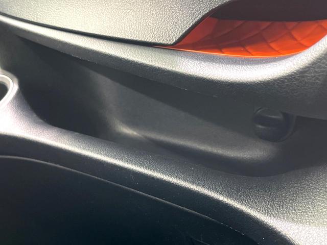 シエンタ ハイブリッドＧ　クエロ　禁煙　ＢＩＧーＸ９インチナビ　両側電動スライド　ＯＰ１６インチアルミホイール　バックカメラ　衝突軽減　ハーフレザーシート　コーナーセンサー　スマートキー　ＬＥＤヘッド　ＥＴＣ（48枚目）