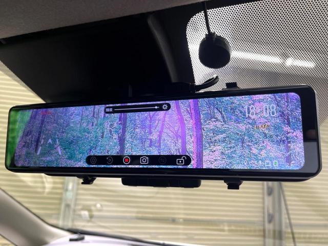 �y�C���e���W�F���g���[���~���[�z��Ȃ̑傫�ȉו��⓯��҂Ō�����m�F���Â炢���ł����S�I�J�������B�e�����ԗ�����̉f�������[���~���[���ɕ\���B�N���A�Ȏ��E�ŏ󋵂̊m�F���\�ł��I