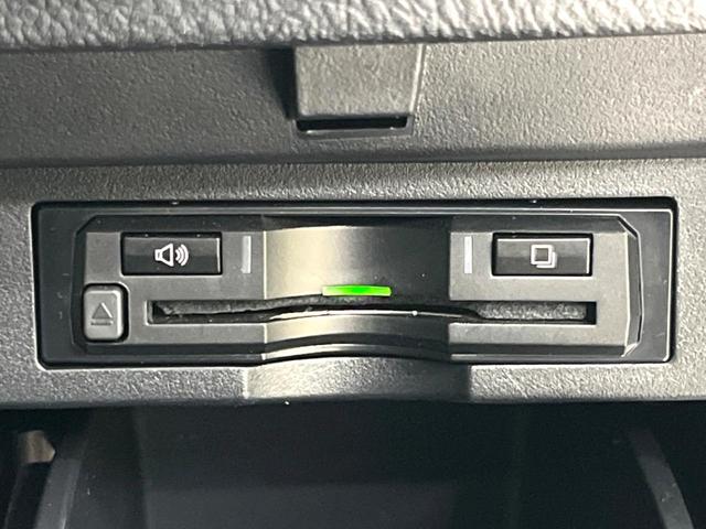 アルファード ２．５Ｓ　Ｃパッケージ　サンルーフ　ＢＩＧＸ１１インチナビ　後席モニター　両側電動　３眼ＬＥＤ　バックカメラ　デジタルインナーミラー　衝突軽減　レーダークルーズ　電動リアゲート　レザー調シート　前席シートエアコン　ドラレコ（8枚目）