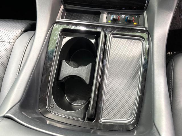 アルファード ２．５Ｓ　Ｃパッケージ　サンルーフ　ＢＩＧＸ１１インチナビ　後席モニター　両側電動　３眼ＬＥＤ　バックカメラ　デジタルインナーミラー　衝突軽減　レーダークルーズ　電動リアゲート　レザー調シート　前席シートエアコン　ドラレコ（51枚目）