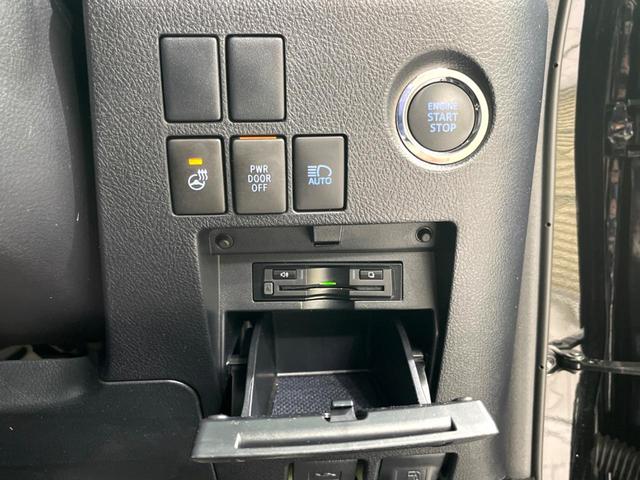 アルファード ２．５Ｓ　Ｃパッケージ　サンルーフ　ＢＩＧＸ１１インチナビ　後席モニター　両側電動　３眼ＬＥＤ　バックカメラ　デジタルインナーミラー　衝突軽減　レーダークルーズ　電動リアゲート　レザー調シート　前席シートエアコン　ドラレコ（58枚目）