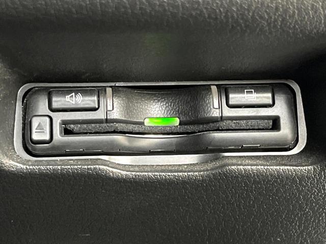 ＭＡＺＤＡ３セダン ２０Ｓプロアクティブ　ツーリングセレクション　純正８型ナビ　全周囲カメラ　ＢＯＳＥサウンド　衝突軽減システム　レーダークルーズ　パワーシート　ドラレコ　コーナーセンサー　スマートキー　ＬＥＤヘッド　ビルトインＥＴＣ　純正１８インチアルミ（7枚目）