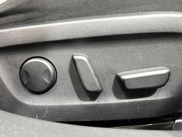 ＭＡＺＤＡ３セダン ２０Ｓプロアクティブ　ツーリングセレクション　純正８型ナビ　全周囲カメラ　ＢＯＳＥサウンド　衝突軽減システム　レーダークルーズ　パワーシート　ドラレコ　コーナーセンサー　スマートキー　ＬＥＤヘッド　ビルトインＥＴＣ　純正１８インチアルミ（56枚目）