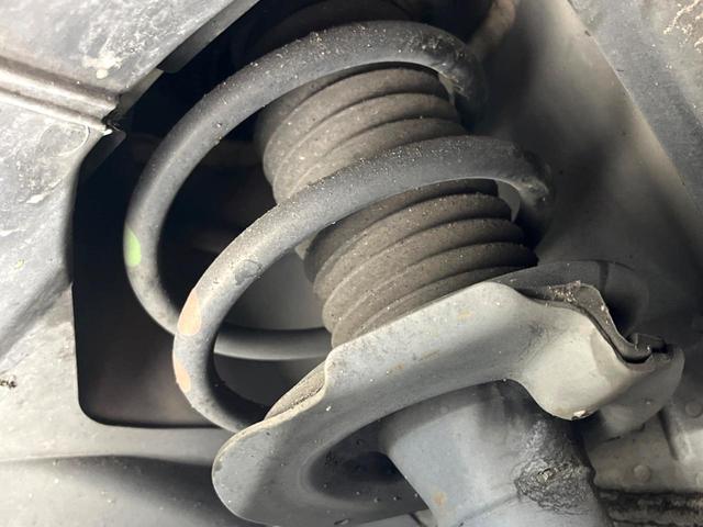 セレナ ハイウェイスター　後期　ＳＤナビ　バックカメラ　電動スライド　ＢＳＭ　衝突軽減システム　コーナーセンサー　スマートキー　ＥＴＣ　クルコン　純正１５インチＡＷ　オートライト／エアコン　Ｂｌｕｅｔｏｏｔｈ接続　ＣＤ／ＤＶＤ（20枚目）