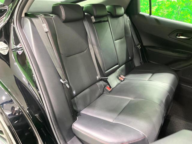 プリウス Ｚ　純正１２インチナビ　全周囲カメラ　黒革シート　衝突軽減　レーダークルーズ　パワーバックドア　ステアリングヒーター　ＥＴＣ２．０　ＡＣ１００Ｖ（10枚目）