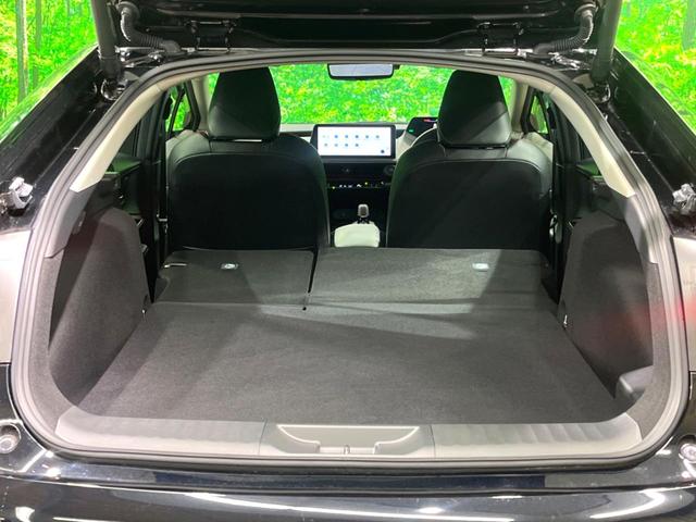 プリウス Ｚ　純正１２インチナビ　全周囲カメラ　黒革シート　衝突軽減　レーダークルーズ　パワーバックドア　ステアリングヒーター　ＥＴＣ２．０　ＡＣ１００Ｖ（26枚目）