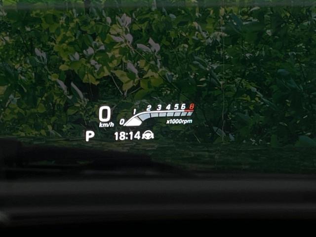 フロンクス ベースグレード　禁煙車　純正９型ナビ　全周囲カメラ　衝突軽減装置　レーダークルーズ　ハーフレザーシート　コーナーセンサー　スマートキー　ＬＥＤヘッド　ＥＴＣ２．０　シートヒーター　純正１６インチＡＷ　オートハイビーム（7枚目）