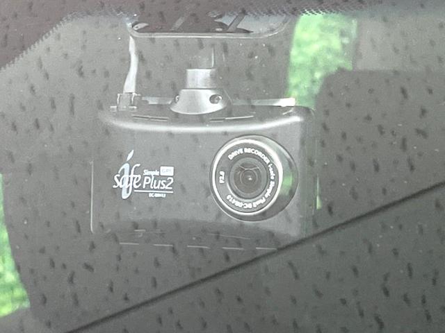 デリカＤ：５ Ｐ　純正１０．１型ナビ　電動ステップレス　バックカメラ　レーダークルーズ　バックドア　衝突軽減　シートヒーター　ＥＴＣ　ドラレコ　シートカバー　スマートキー　ナビ取付パッケージ＋後席モニター取付パッケージ（6枚目）