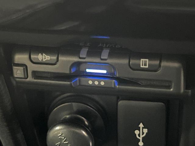 デリカＤ：５ Ｐ　純正１０．１型ナビ　電動ステップレス　バックカメラ　レーダークルーズ　バックドア　衝突軽減　シートヒーター　ＥＴＣ　ドラレコ　シートカバー　スマートキー　ナビ取付パッケージ＋後席モニター取付パッケージ（7枚目）