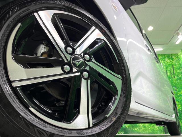 �y�����P�T�C���`�A���~�z�C�[���z�O�ςɃ}�b�`���������A���~�z�C�[���𑕒����Ă���܂��B�e��ЊO�A���~�z�C�[����A�X�^�b�h���X�^�C�����戵�����Ă���܂��B���񂲑��k����������