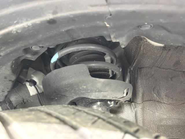 プリウス Ｚ　禁煙車　メーカー１２型ナビ　モデリスタエアロ　全周囲カメラ　衝突軽減装置　パワーバックドア　パワーシート　ハーフレザーシート　シートベンチレーション　ドラレコ　ＥＴＣ　コーナーセンサー　ＬＥＤヘッド（20枚目）