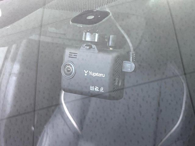 プリウス Ｚ　禁煙車　メーカー１２型ナビ　モデリスタエアロ　全周囲カメラ　衝突軽減装置　パワーバックドア　パワーシート　ハーフレザーシート　シートベンチレーション　ドラレコ　ＥＴＣ　コーナーセンサー　ＬＥＤヘッド（41枚目）