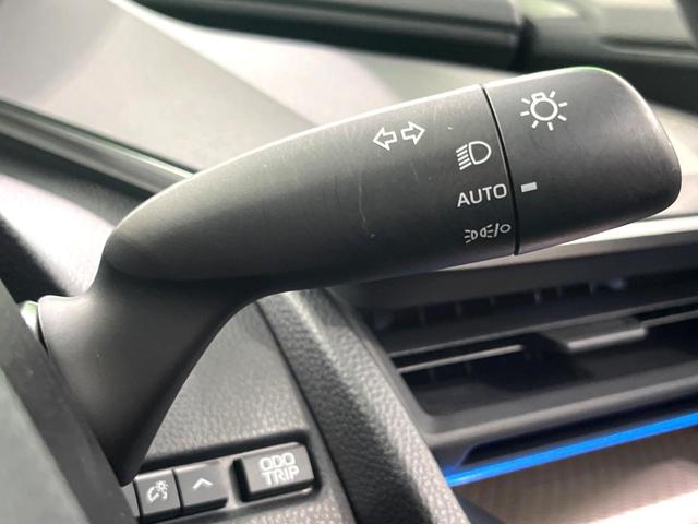 プリウス Ｚ　禁煙車　メーカー１２型ナビ　モデリスタエアロ　全周囲カメラ　衝突軽減装置　パワーバックドア　パワーシート　ハーフレザーシート　シートベンチレーション　ドラレコ　ＥＴＣ　コーナーセンサー　ＬＥＤヘッド（49枚目）