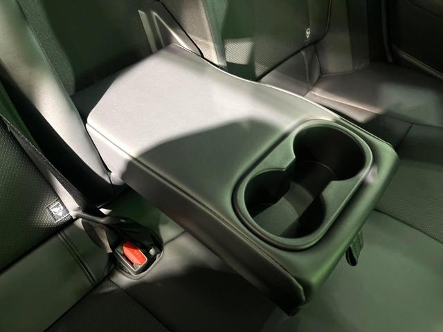 プリウス Ｚ　禁煙車　メーカー１２型ナビ　モデリスタエアロ　全周囲カメラ　衝突軽減装置　パワーバックドア　パワーシート　ハーフレザーシート　シートベンチレーション　ドラレコ　ＥＴＣ　コーナーセンサー　ＬＥＤヘッド（67枚目）