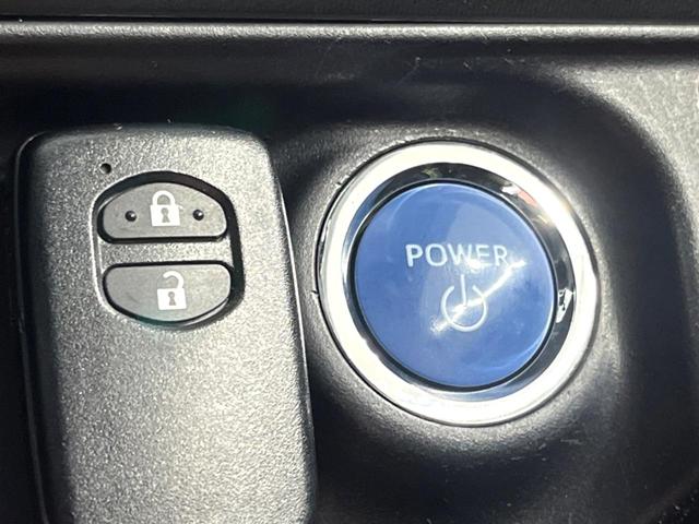 アクア Ｓ　禁煙車　純正ＳＤナビ　バックカメラ　スマートキー　ＬＥＤヘッドライト　オートライト　オートエアコン　ＣＤ　ＤＶＤ再生　地デジ　電動格納ミラー（6枚目）