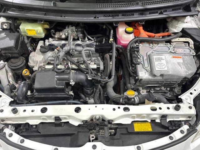 アクア Ｓ　禁煙車　純正ＳＤナビ　バックカメラ　スマートキー　ＬＥＤヘッドライト　オートライト　オートエアコン　ＣＤ　ＤＶＤ再生　地デジ　電動格納ミラー（19枚目）