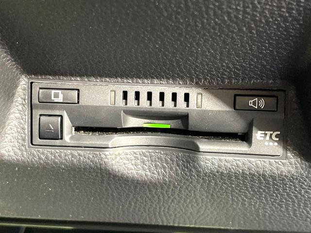 ヤリスクロス ハイブリッドZ アドベンチャー 純正8型ナビ 全周囲カメラ 禁煙車 セーフティセンス レーダークルーズ ブラインドスポットモニター ハーフレザーシート パワーシート シート/ハンドルヒーター LEDヘッド/フォグ ドラレコ ETC(7枚目)