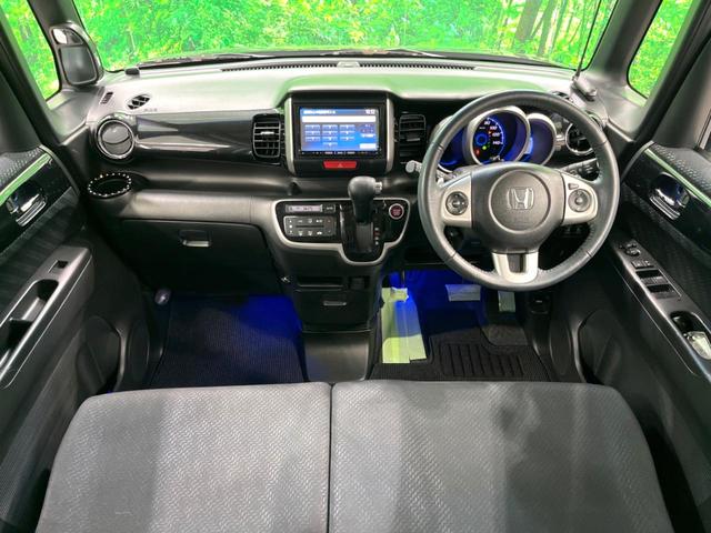 Ｎ－ＢＯＸカスタム Ｇ・ターボパッケージ　ターボ　両側電動ドア　ＳＤナビ　バックカメラ　禁煙車　スマートキー　ＨＩＤヘッド　ＥＴＣ　クルコン　純正１５インチアルミ　オートライト　オートエアコン　Ｂｌｕｅｔｏｏｔｈ接続　ＤＶＤ再生（2枚目）