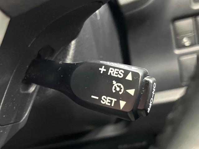 ノア ハイブリッドSi フリップダウン 両側電動ドア 純正9インチナビ バックカメラ 衝突軽減 禁煙車 ドラレコ コーナーセンサー スマートキー LEDヘッド ビルトインETC レーダークルーズ 純正16インチアルミ(9枚目)