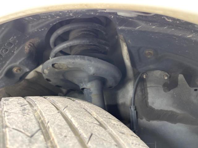 ノア ハイブリッドSi フリップダウン 両側電動ドア 純正9インチナビ バックカメラ 衝突軽減 禁煙車 ドラレコ コーナーセンサー スマートキー LEDヘッド ビルトインETC レーダークルーズ 純正16インチアルミ(21枚目)