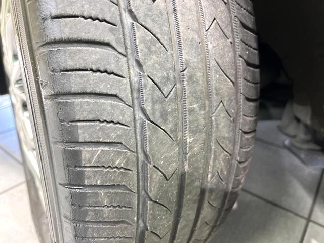 ノア ハイブリッドSi フリップダウン 両側電動ドア 純正9インチナビ バックカメラ 衝突軽減 禁煙車 ドラレコ コーナーセンサー スマートキー LEDヘッド ビルトインETC レーダークルーズ 純正16インチアルミ(61枚目)